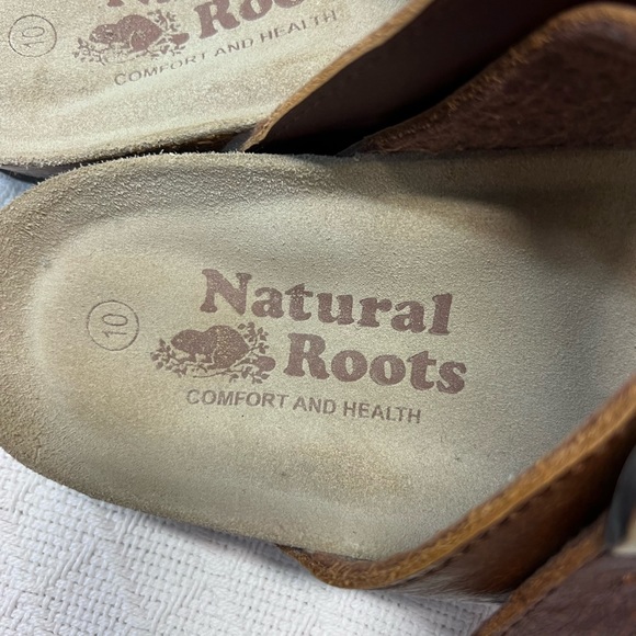 Natural Roots Brown Sandals - Picture 3 of 5